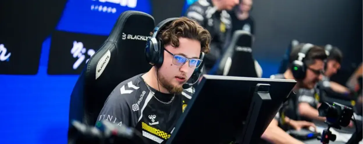 FNC巴黎冠军赛逆转DRX，惊险晋级胜者组-雷火竞技